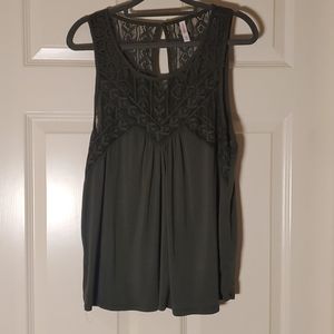 Green blouse with lacy top